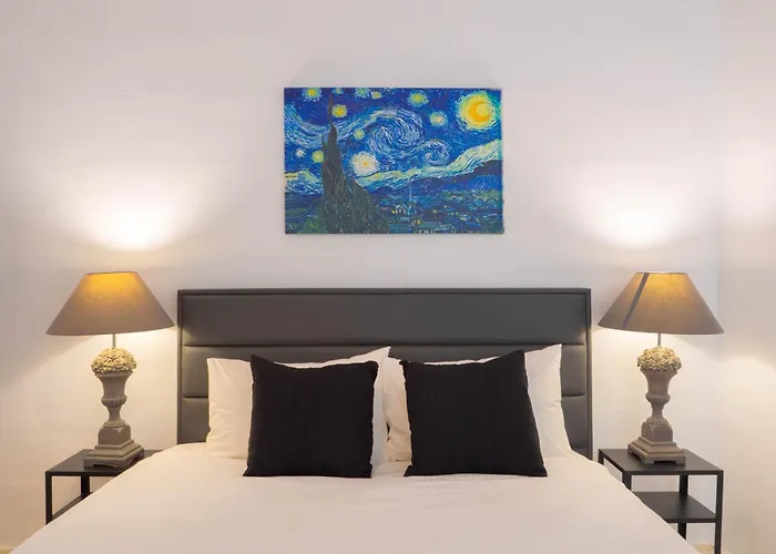 Sliema House 4Br, 3Ba With Rooftop Lounge & Billiard Table