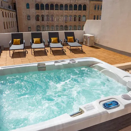 Villa Milano - Jacuzzi Rooftop Lounge With Bbq And Billiard Room Sliema Exterior photo